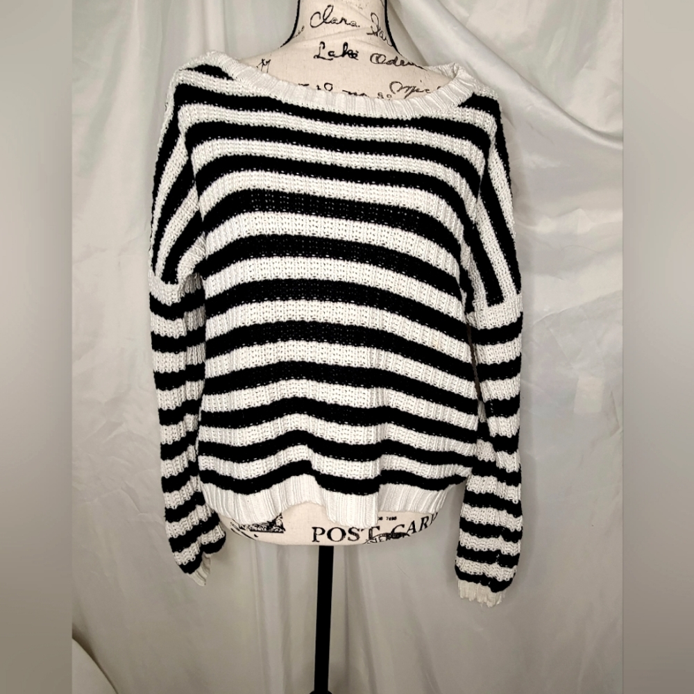 Express striped crop sweater size M